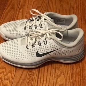 Nike Lunarlon Women’s Golf Shoes Size 8.5